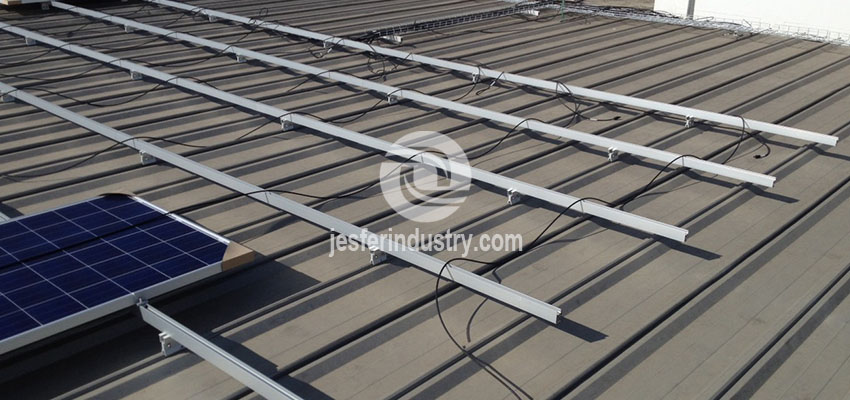 staffe per pannelli solari per tetto in metallo