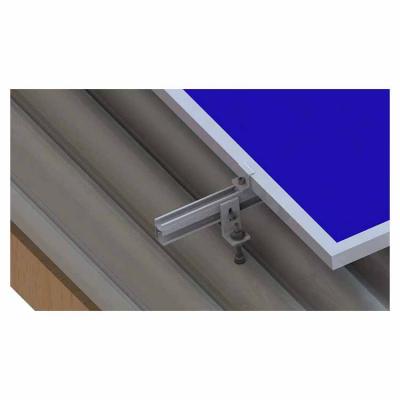Staffe di montaggio per pannelli solari per tetti ondulati
